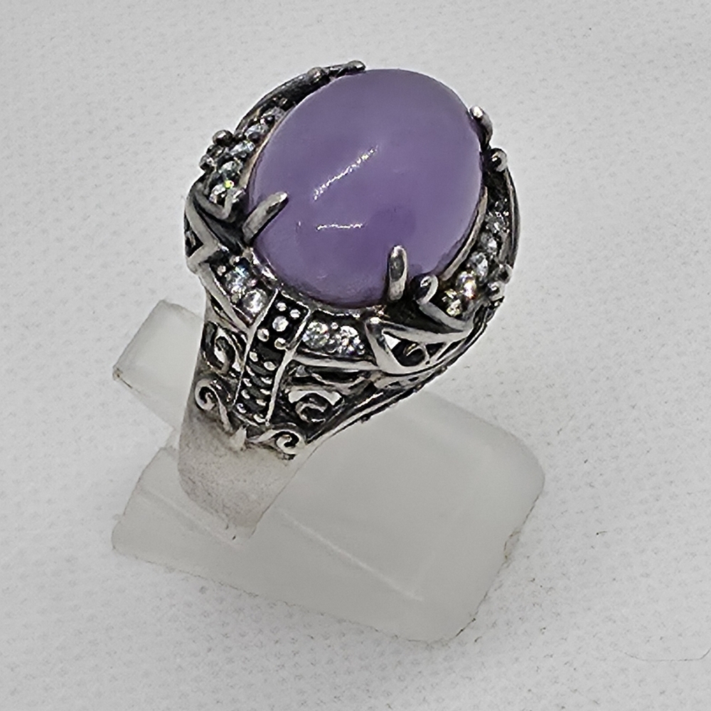 Host Pick EXTREMELY RARE Estate Designer Signed Lilac Jade, White Topaz Ring - Picture 8 of 9